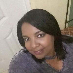 Meet your Posher, Raquel